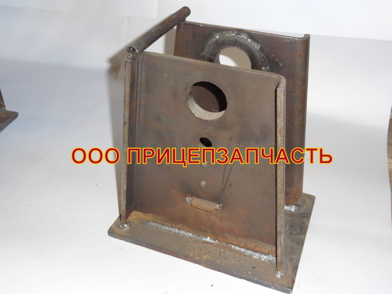 Кронштейн подвески задний ЧМЗАП 314-2918011-10