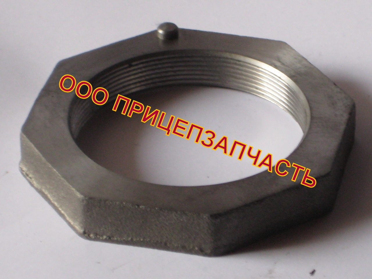 Гайка ступицы 9990-3104076